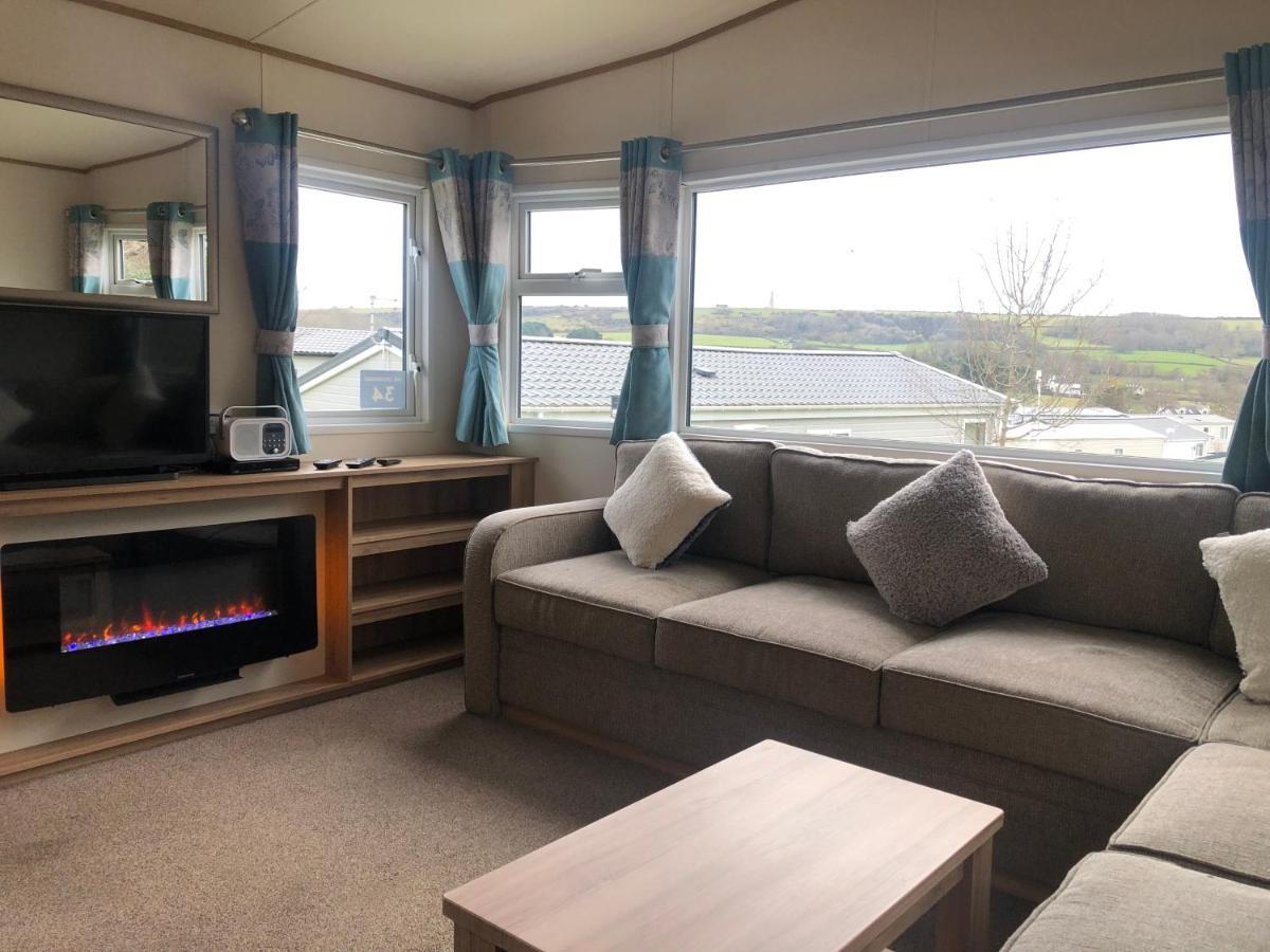 Classy Caravan With Ample Space Бембрідж Екстер'єр фото